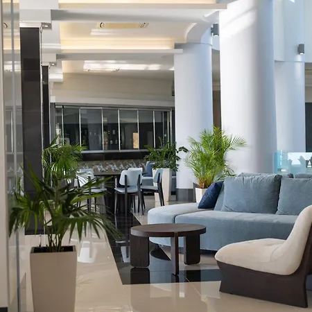 Grand Blue Hotel