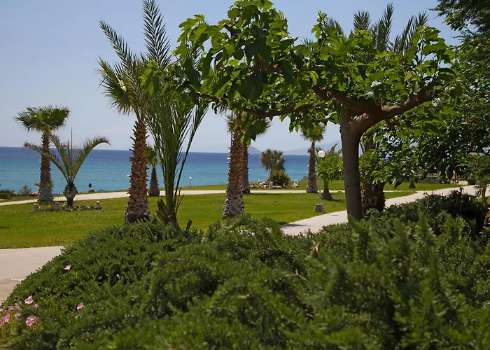 Grand Blue Szálloda 5*