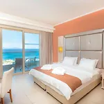 فندق Grand Blue 5*