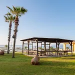 大蓝海滩酒店