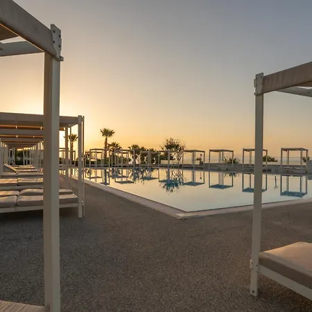 Grand Blue Hotel 5*