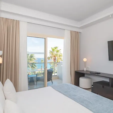 Grand Blue Hotel 5*