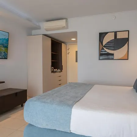 Hotel Grand Blue