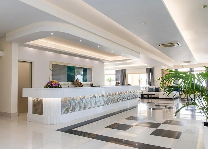 Hotel Grand Blue