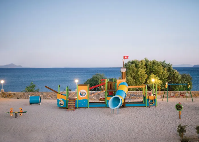 Grand Blue Hotel
