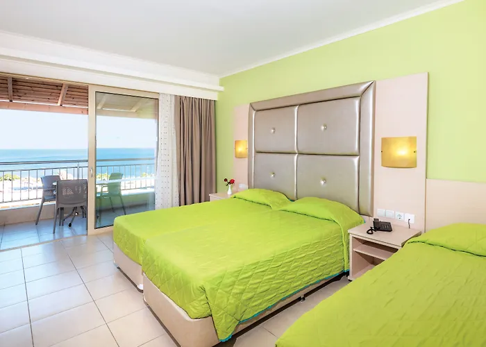 Grand Blue Hotel